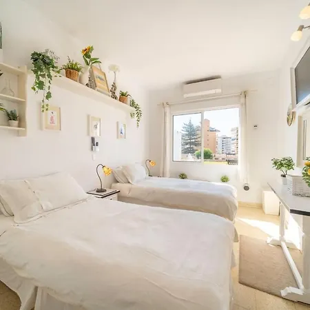 Sun-drenched, Sea-view With Giant Patio! アパート フエンヒロラ