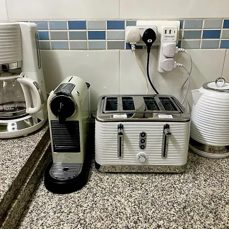 Sun-drenched, Sea-view With Giant Patio! Appartement Fuengirola