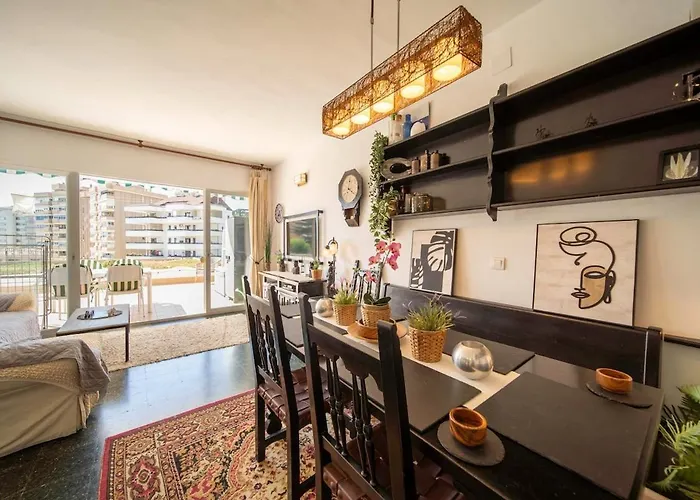 Sun-drenched, Sea-view With Giant Patio! Apartament