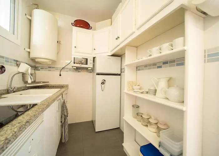 Sun-drenched, Sea-view With Giant Patio! Apartament *