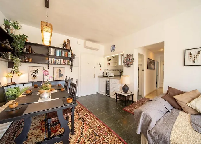 Sun-drenched, Sea-view With Giant Patio! *