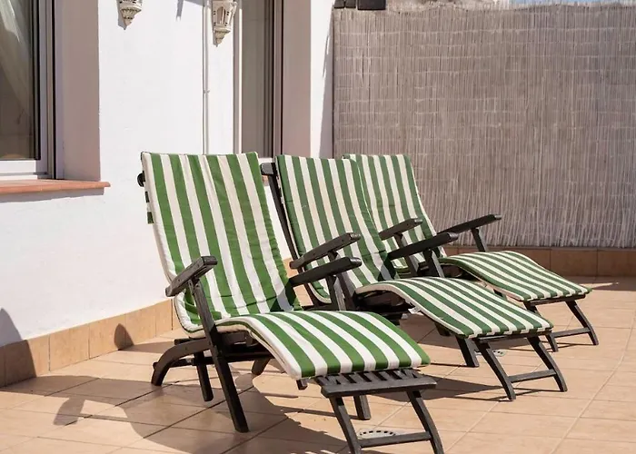 Sun-drenched, Sea-view With Giant Patio! Apartament *