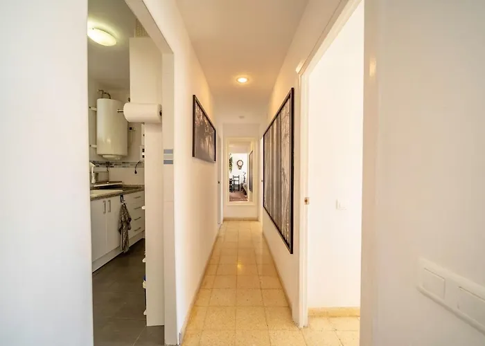 Sun-drenched, Sea-view With Giant Patio! Fuengirola