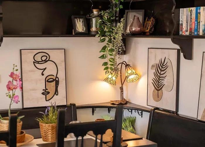 Sun-drenched, Sea-view With Giant Patio! Apartament Fuengirola