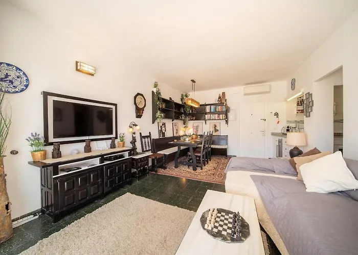 Sun-drenched, Sea-view With Giant Patio! Fuengirola