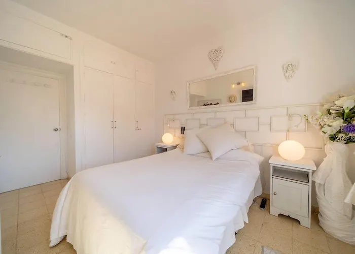 Sun-drenched, Sea-view With Giant Patio! Appartamento *