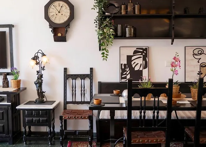 Appartamento Sun-drenched, Sea-view With Giant Patio! *