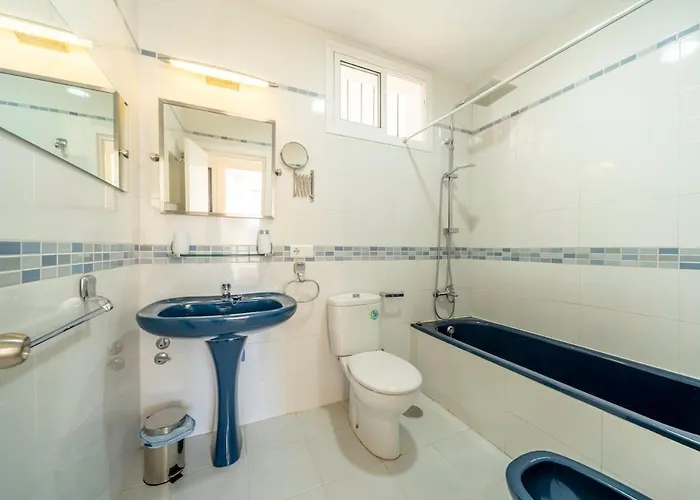 Sun-drenched, Sea-view With Giant Patio! *