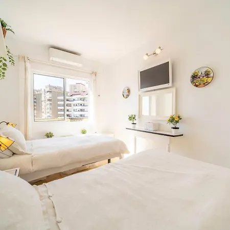 Sun-drenched, Sea-view With Giant Patio! Appartement