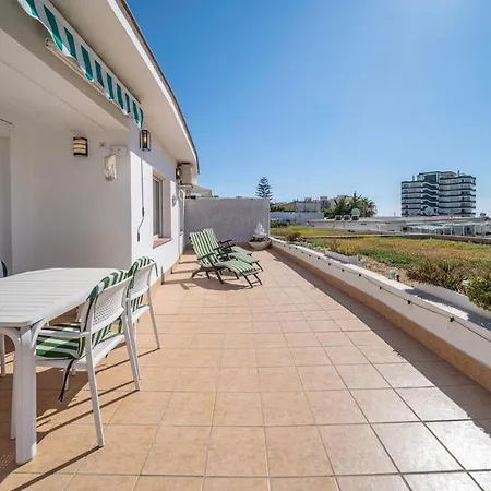 Sun-drenched, Sea-view With Giant Patio! *