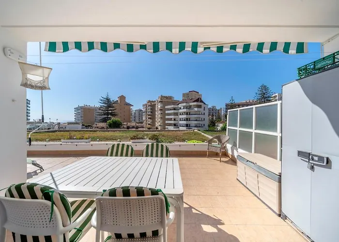 Sun-drenched, Sea-view With Giant Patio! Apartment
